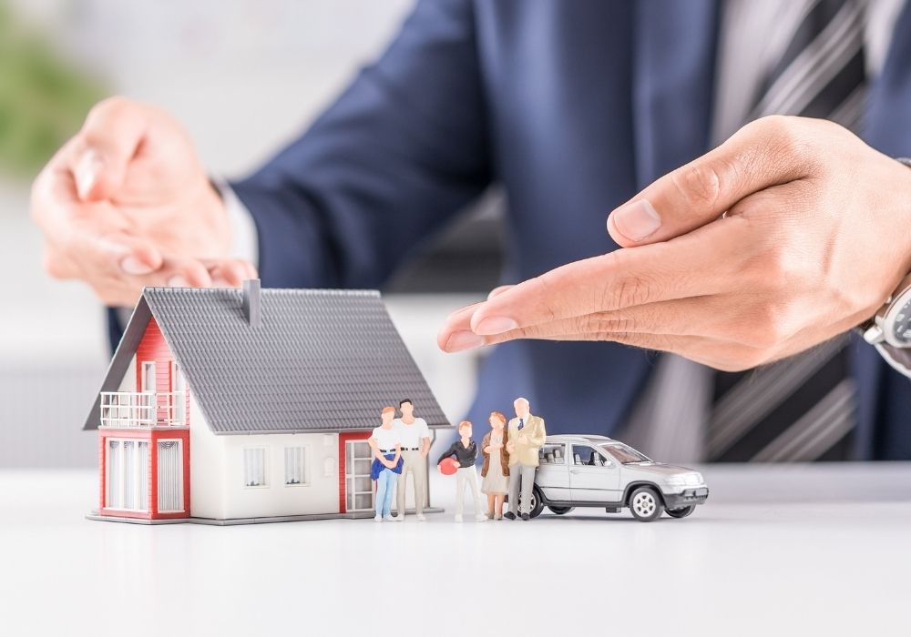 Descubra o passo a passo de como se tornar um corretor de seguros