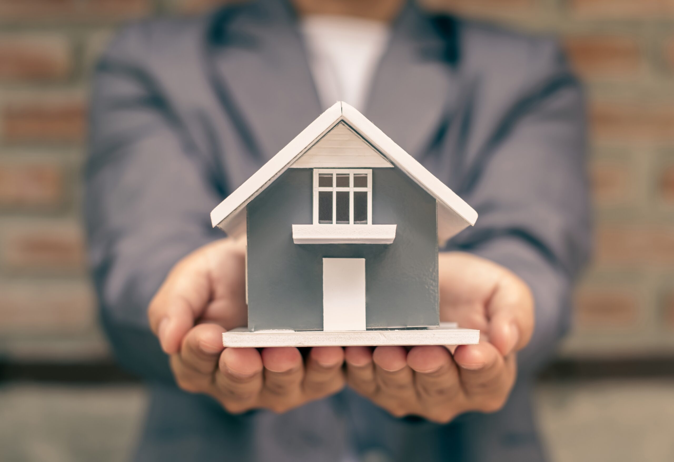 Seguro residencial ou seguro incêndio: como diferenciar para o cliente?